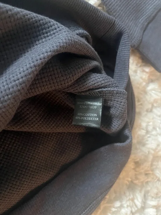 Vince Camuto Men's Crewneck Sweater in Charcoal - Picture 9 of 10